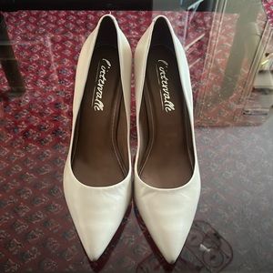Intervalle Beige Leather Heels